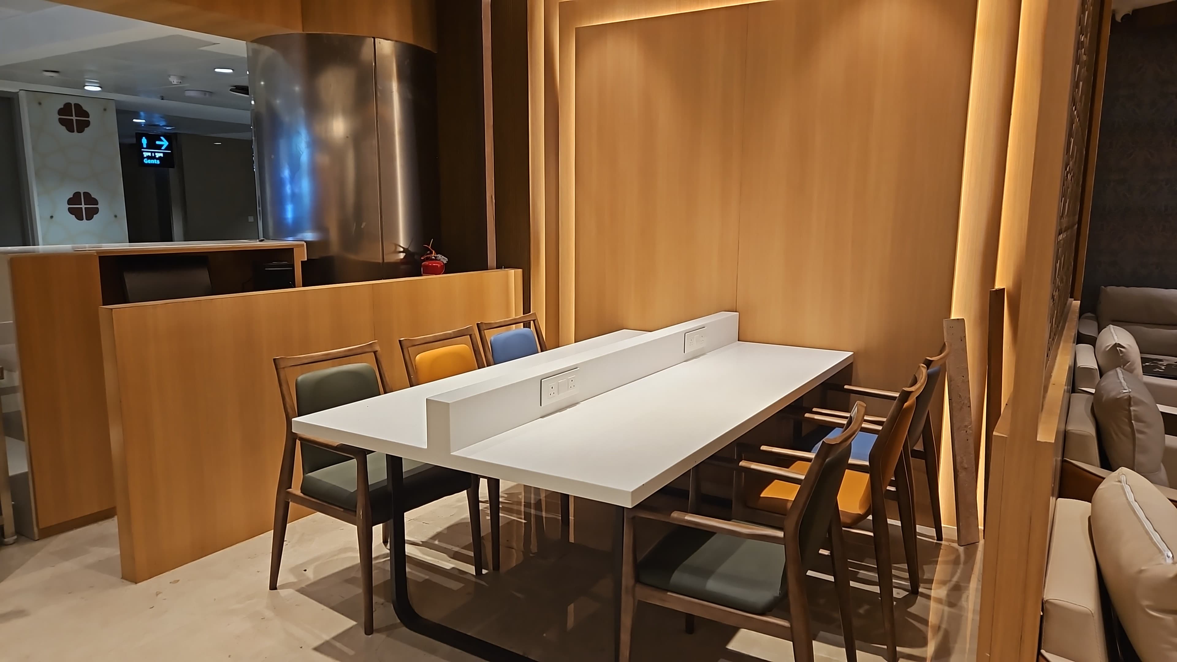 Elysian Lounge - International - interior view 2