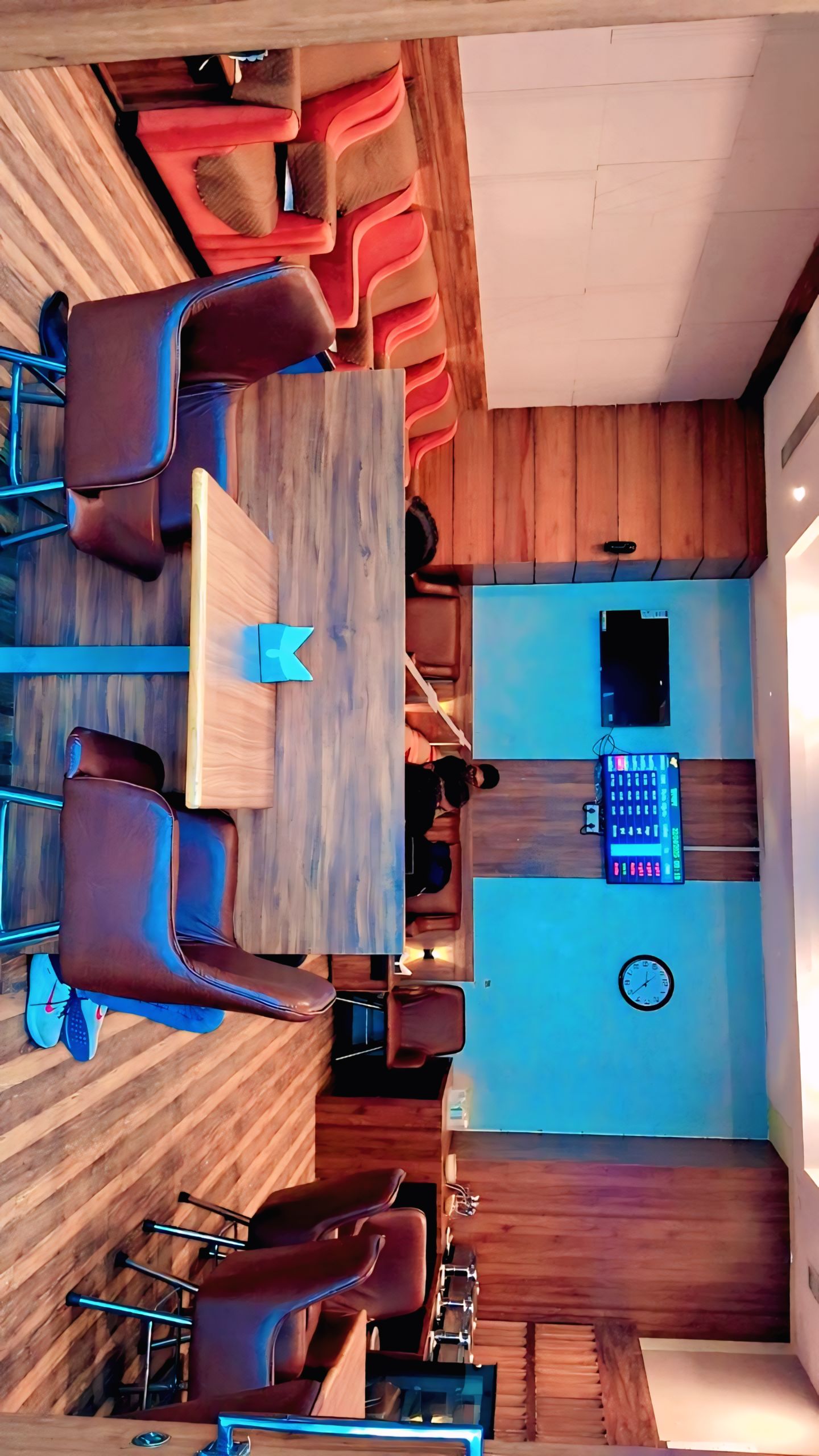 Primus Lounge - interior view 4