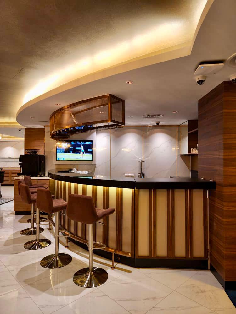 Travel Club Lounge - interior view 4