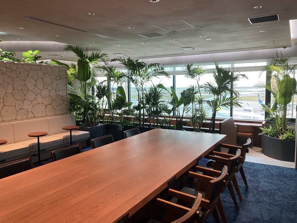 LOUNGE HANA