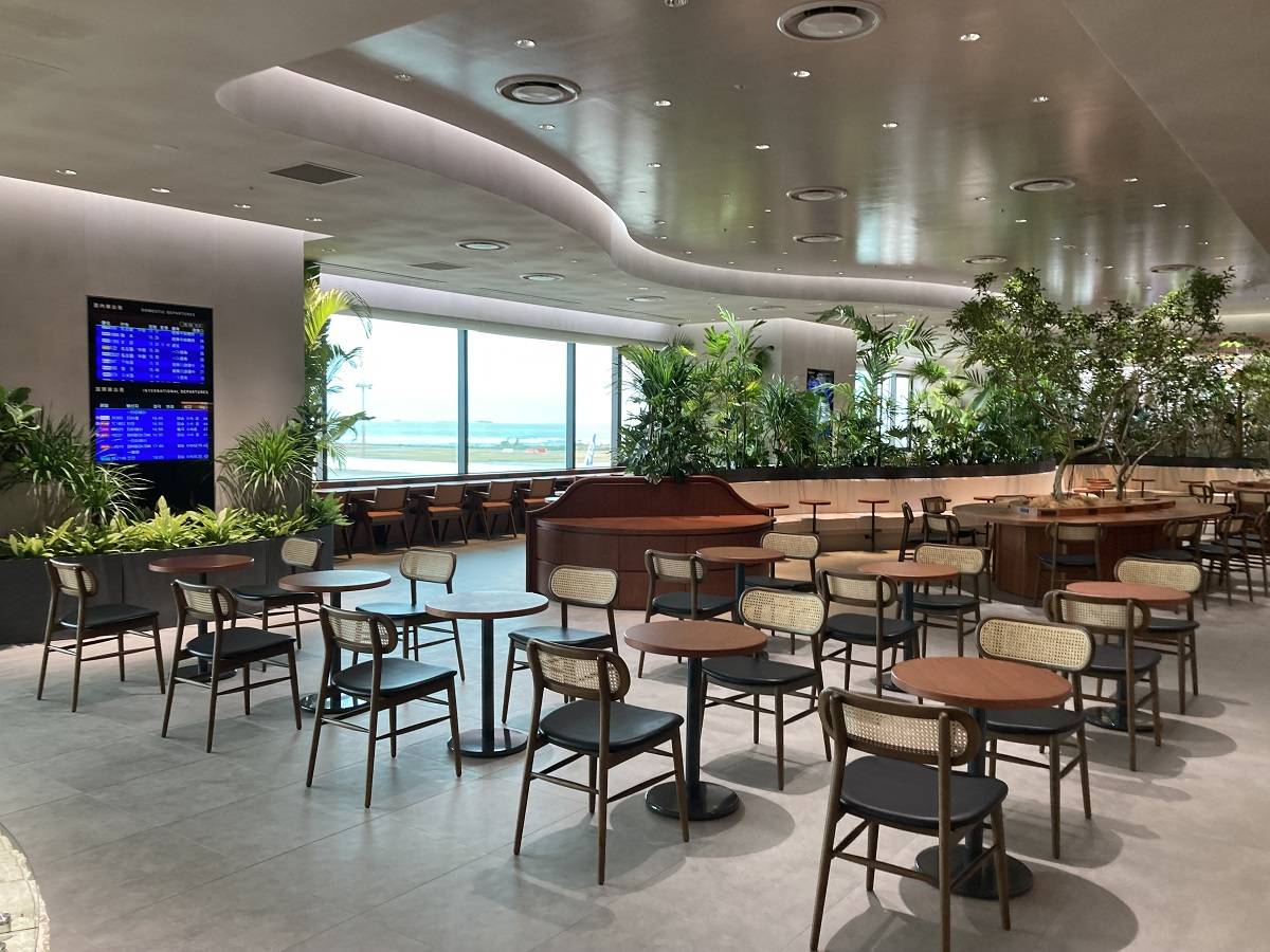 LOUNGE HANA