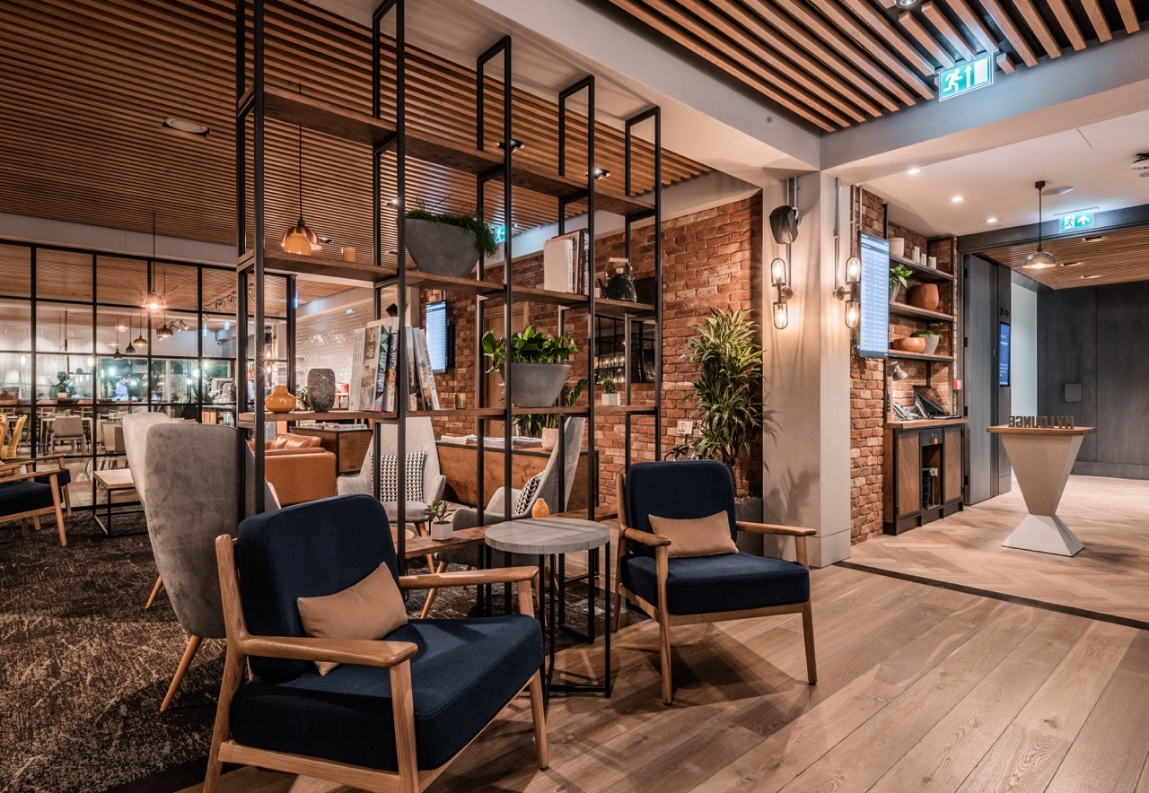 My Lounge Gatwick South