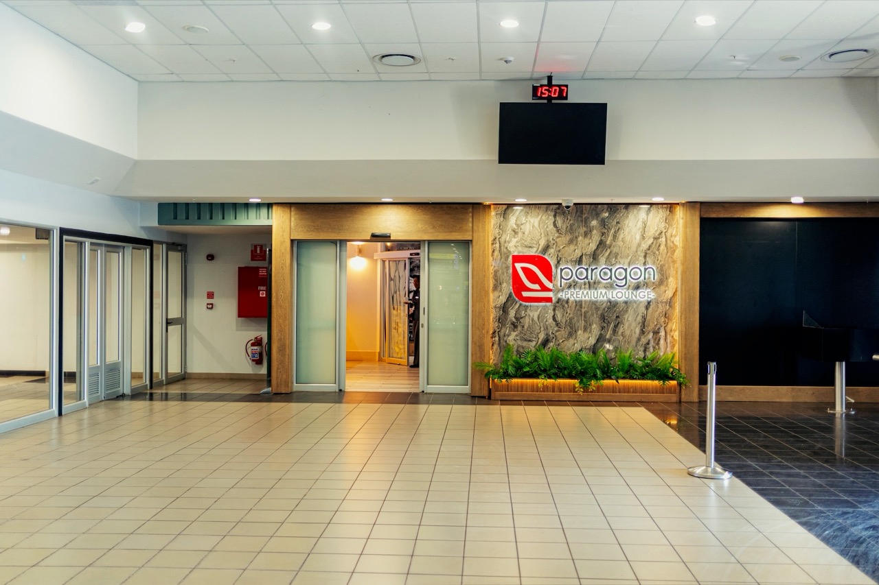 Paragon Premium Lounge
