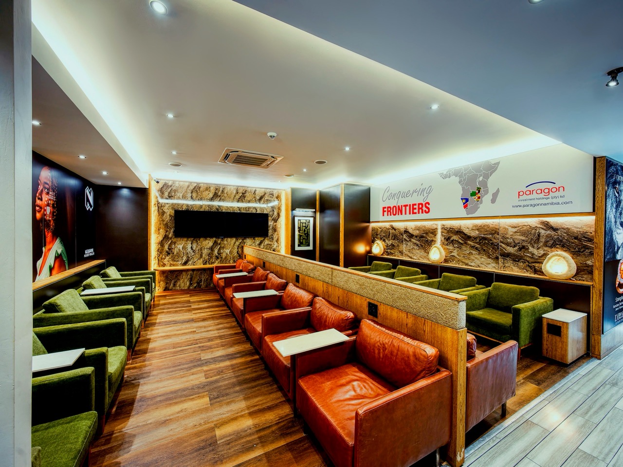 Paragon Premium Lounge
