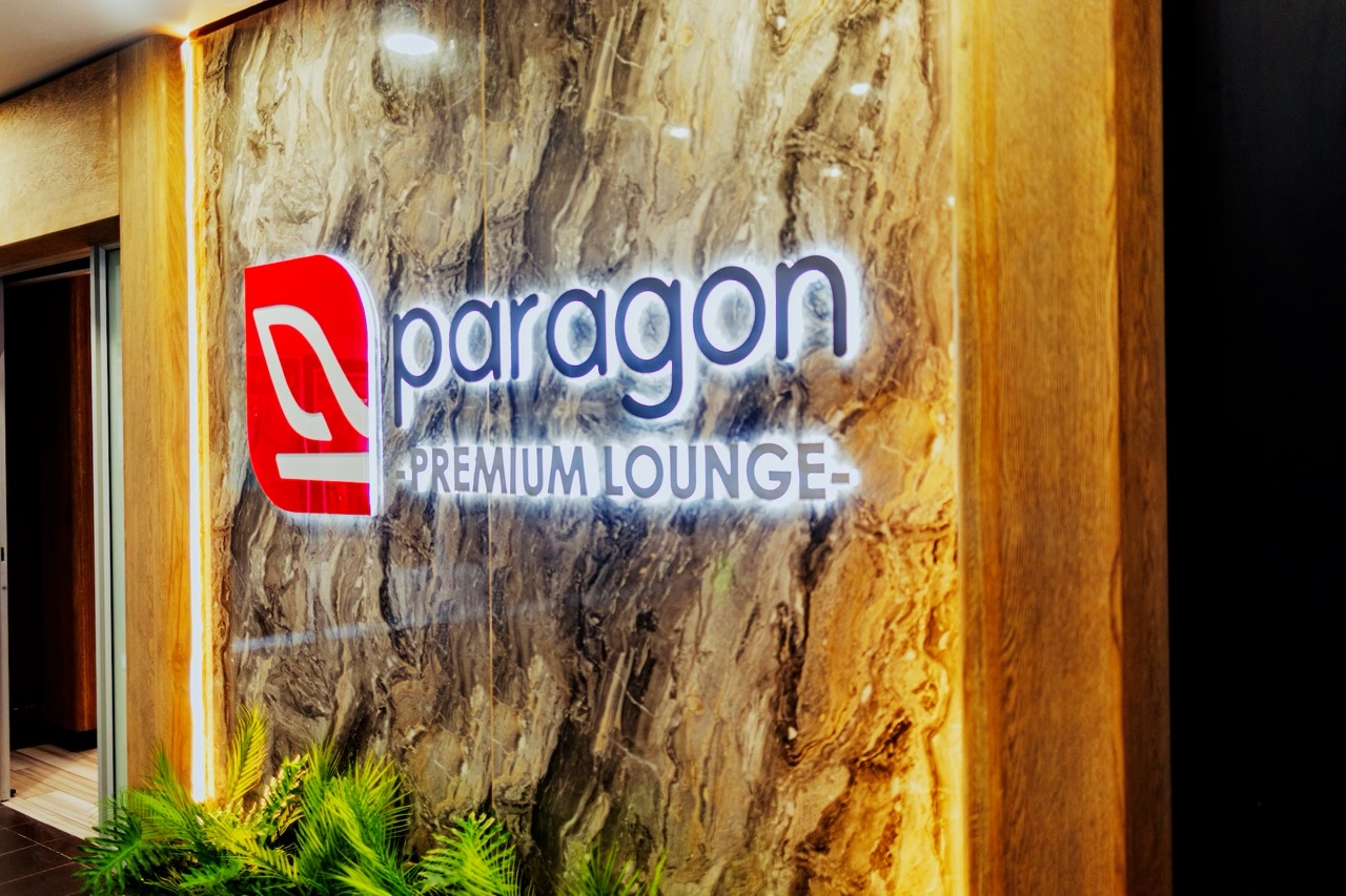 Paragon Premium Lounge