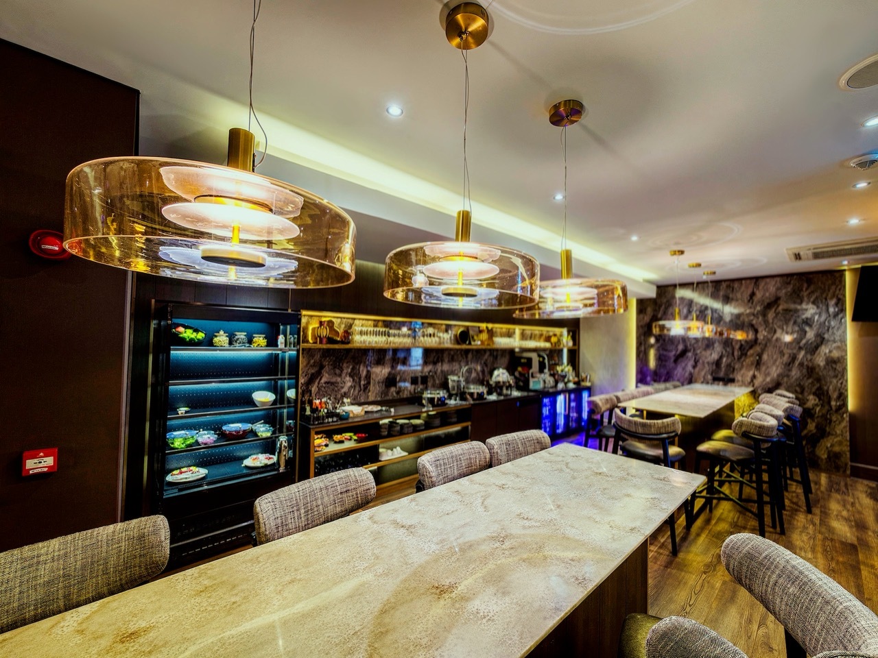 Paragon Premium Lounge