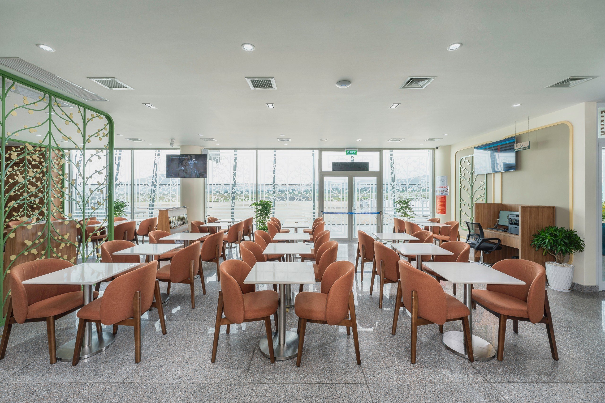 SH Premium Lounge Lien Khuong