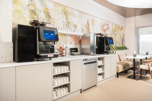 Escape Lounge image