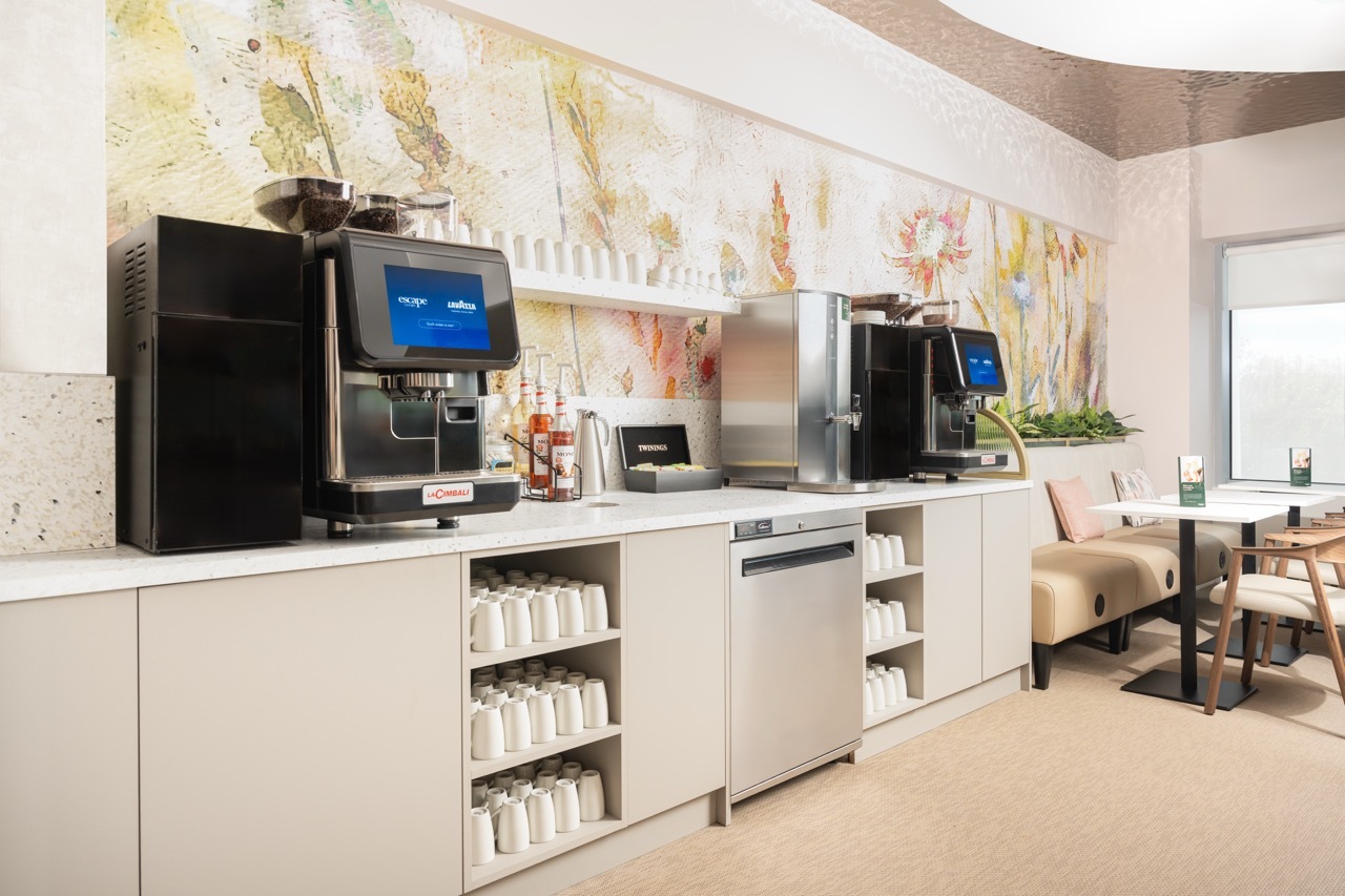 Escape Lounge image