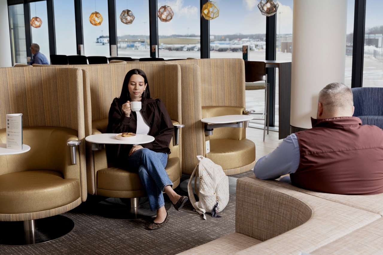 Escape Lounge image