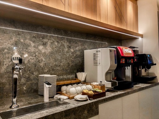 Oriental Club Lounge image