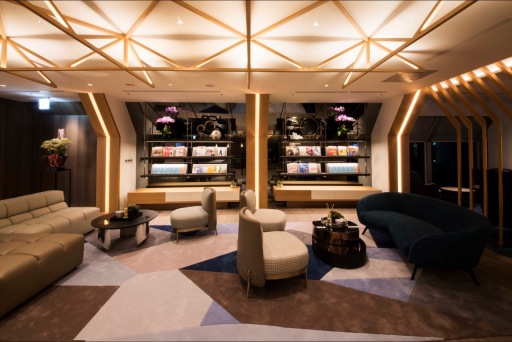 Oriental Club Lounge image
