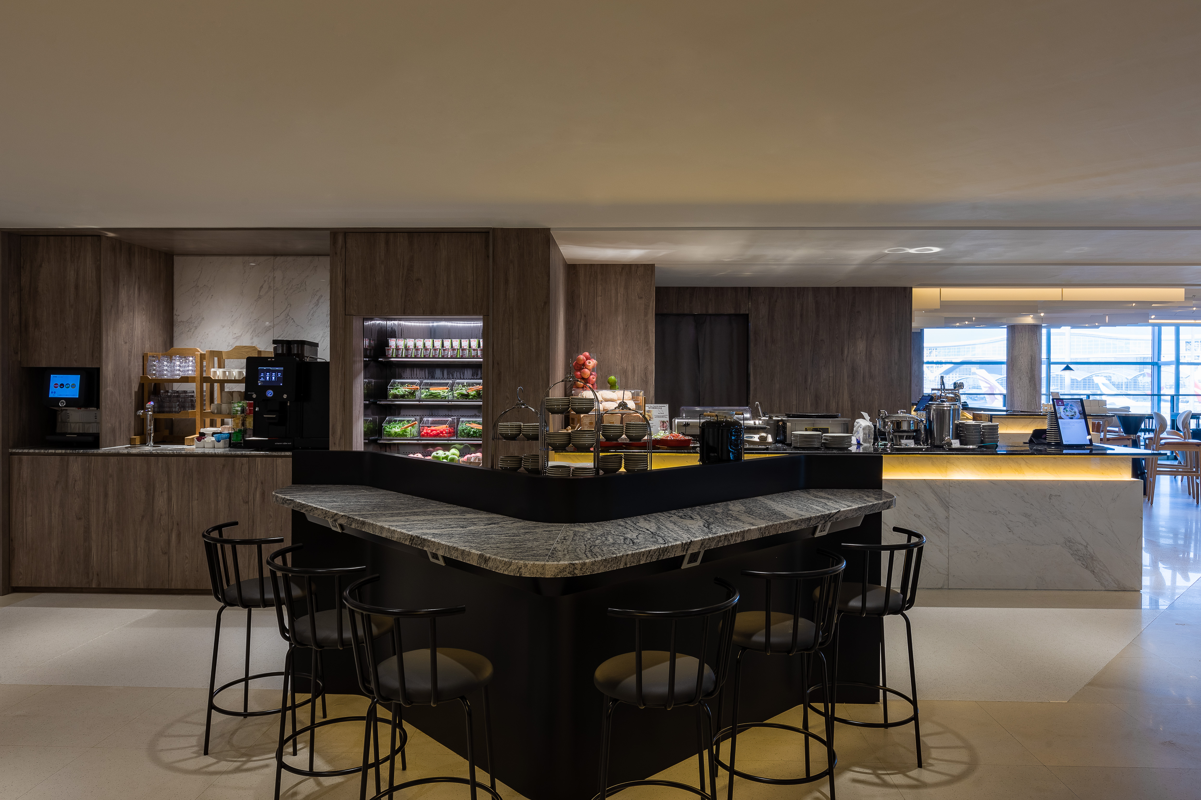 Plaza Premium Lounge (Gate 60) - interior view 4