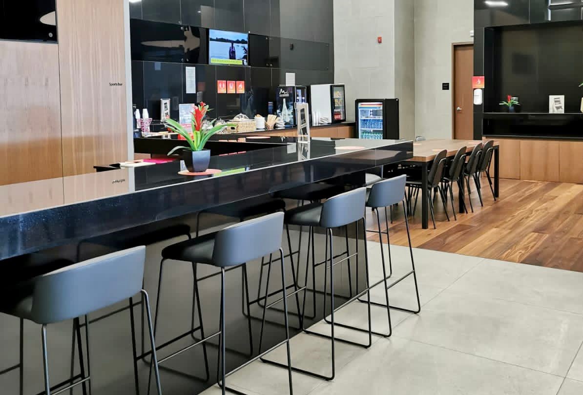 Avianca VIP Lounge - interior view 3