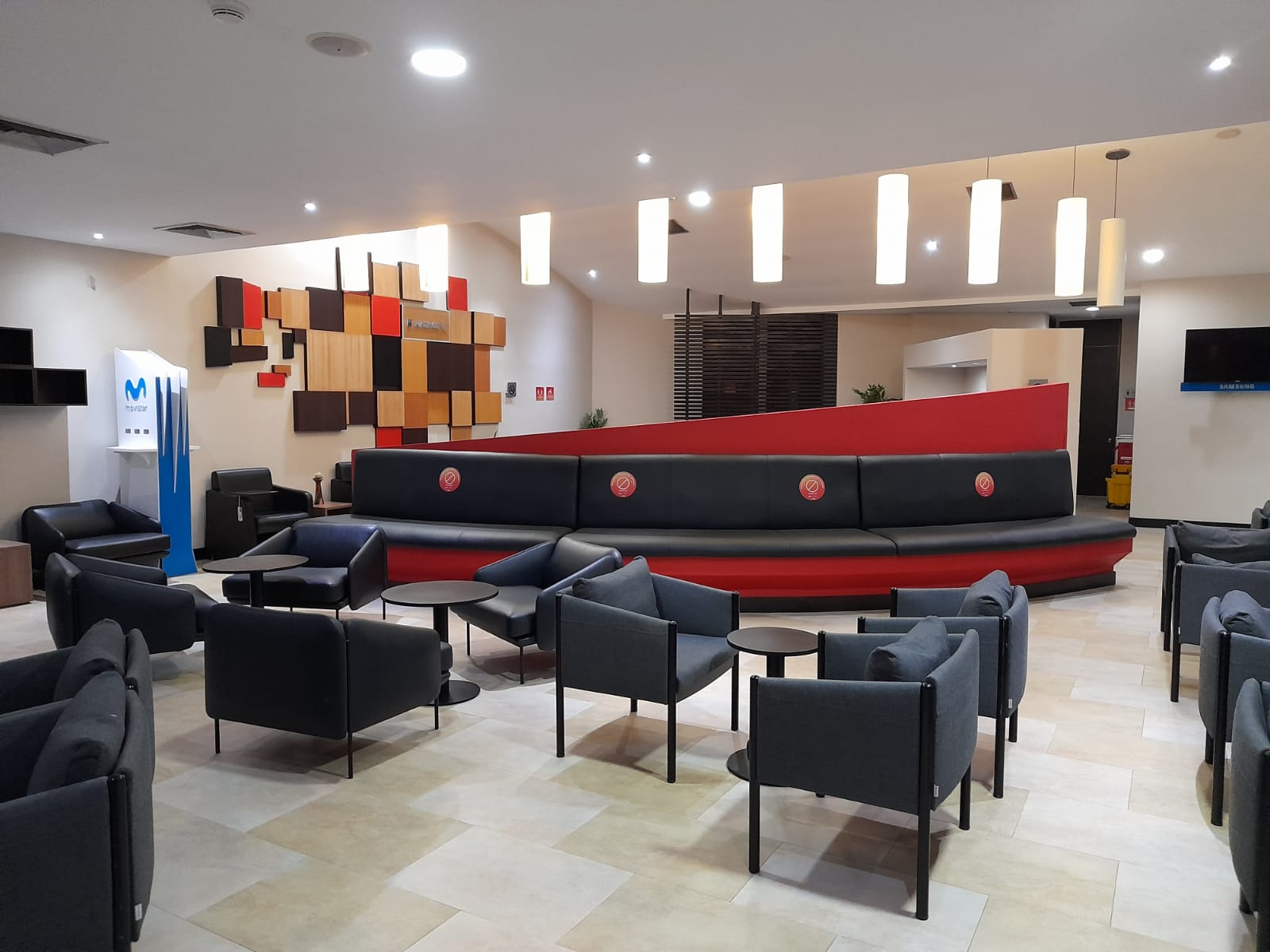 Avianca VIP Lounge - interior view 3