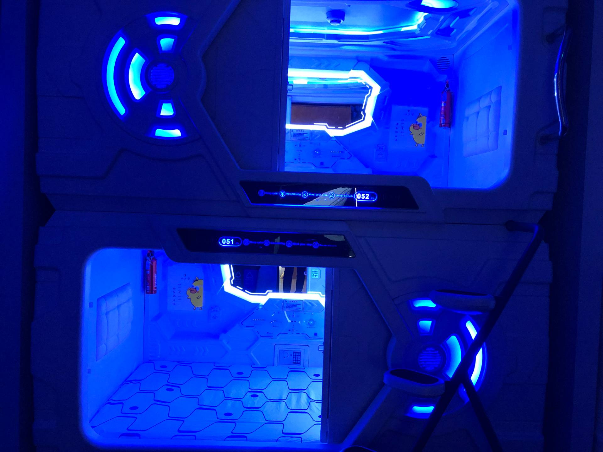 Time to Nap Lounge (T3 Domestic) - interior view 2