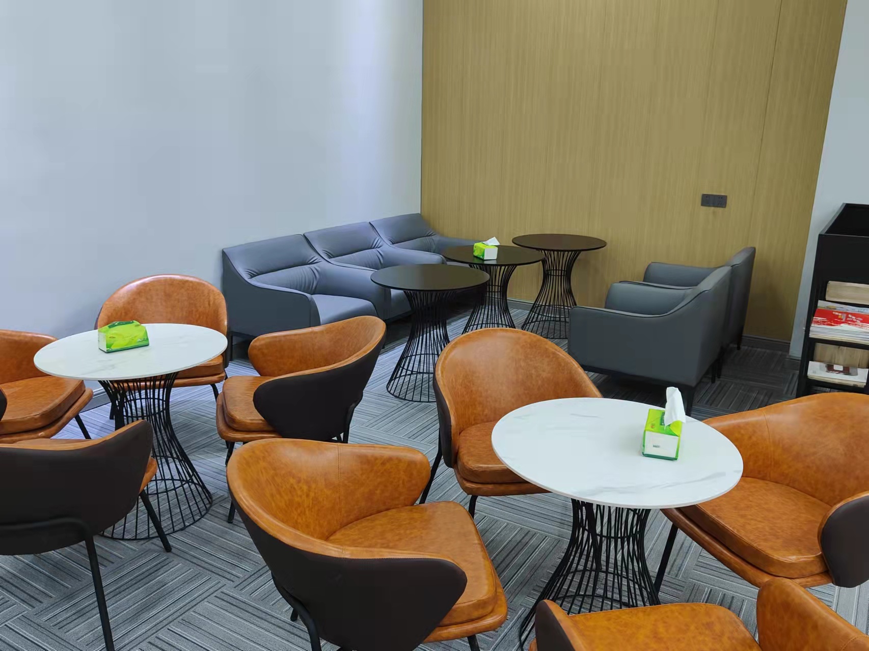 First Class Lounge