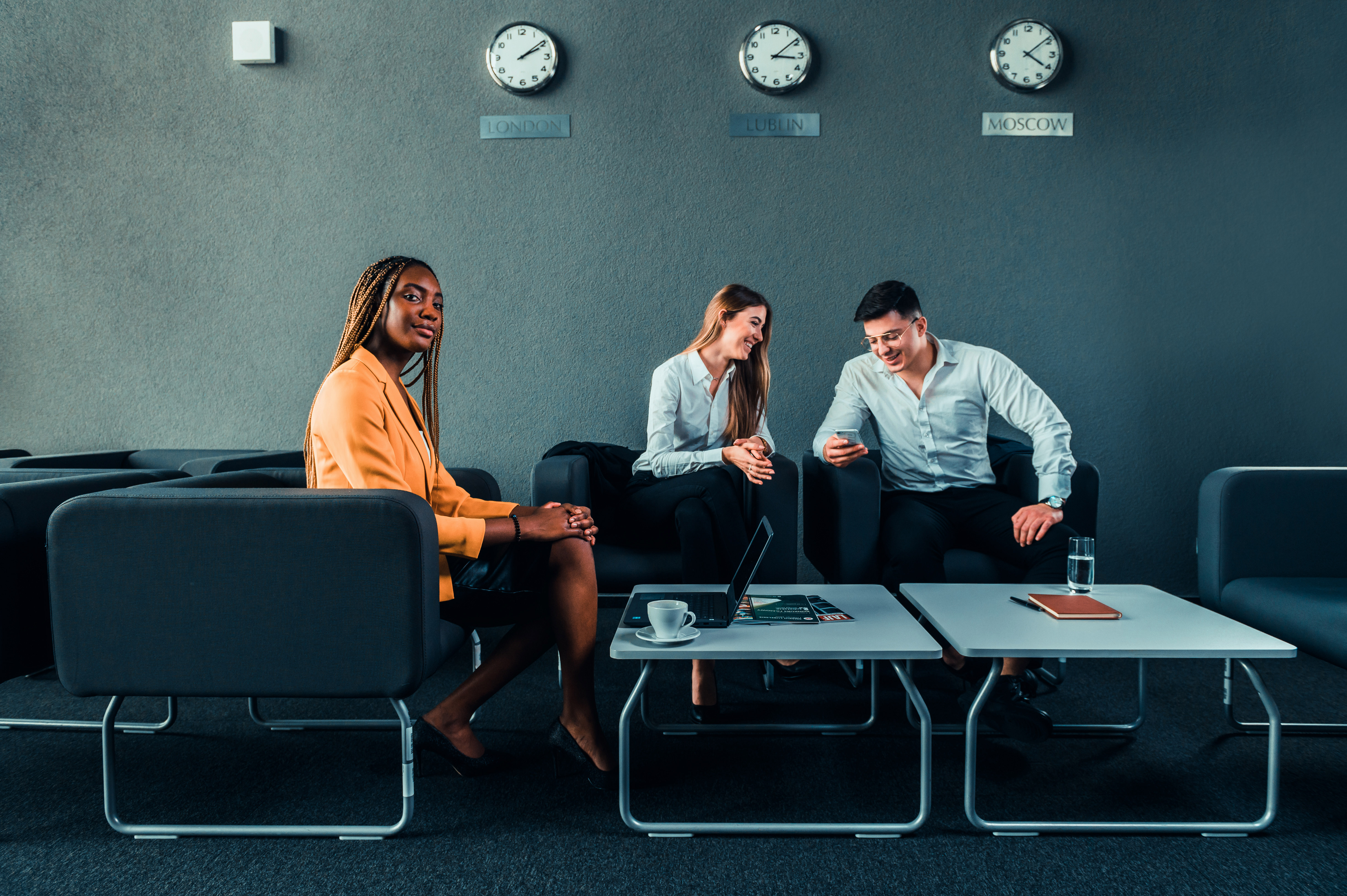 Business Executive Lounge Non-Schengen - interior view 4