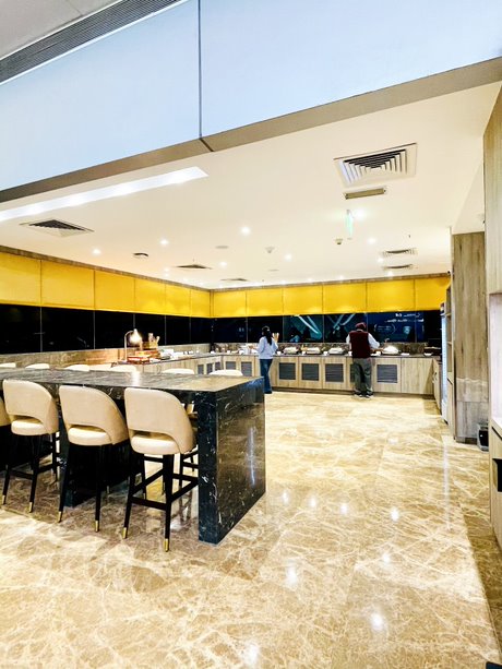 Encalm Lounge (Domestic T1D) - interior view 3