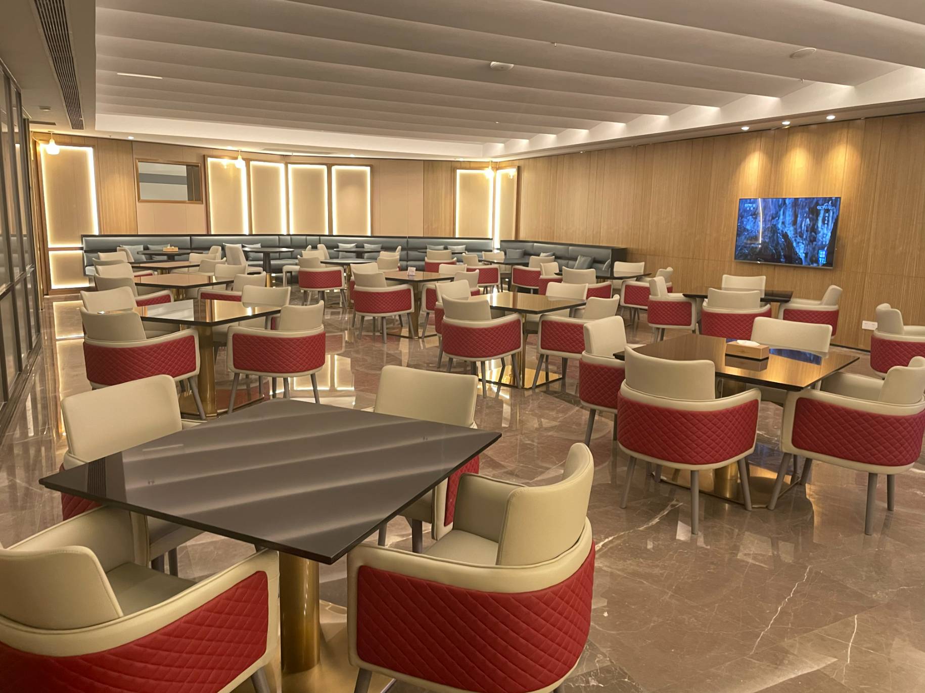 First Class Lounge