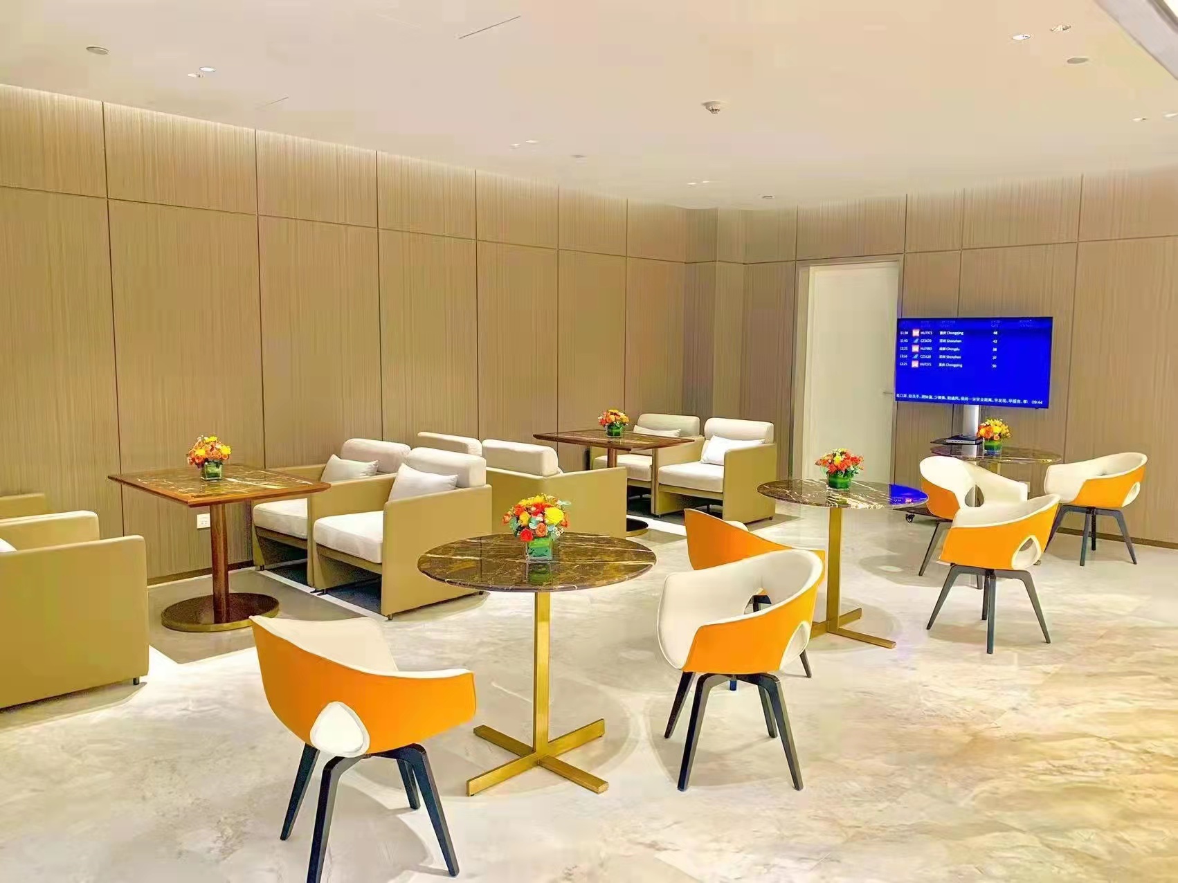Business Lounge 3 (T2 - Intl) - interior view 4
