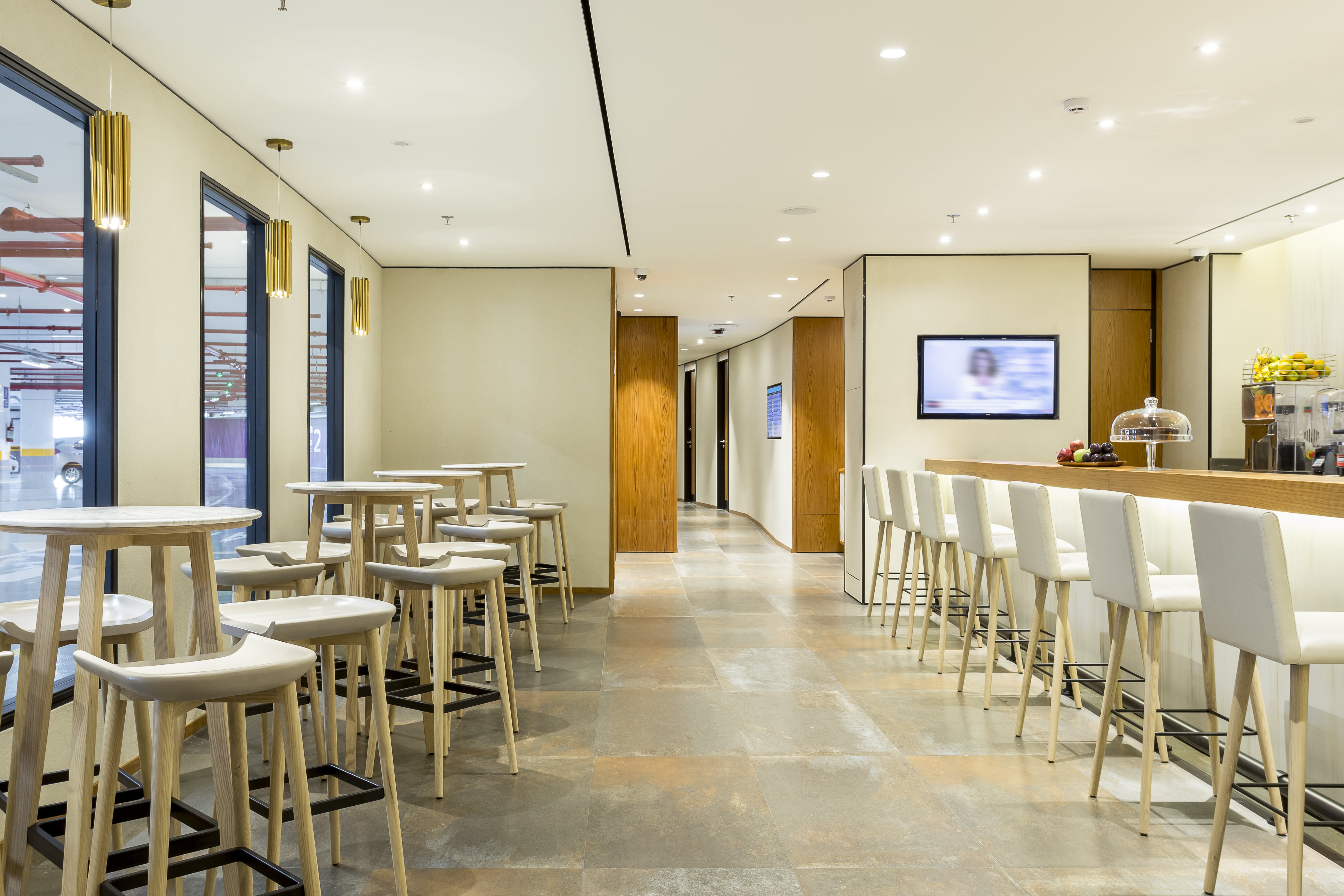 Plaza Premium Lounge (Arrivals) - interior view 3