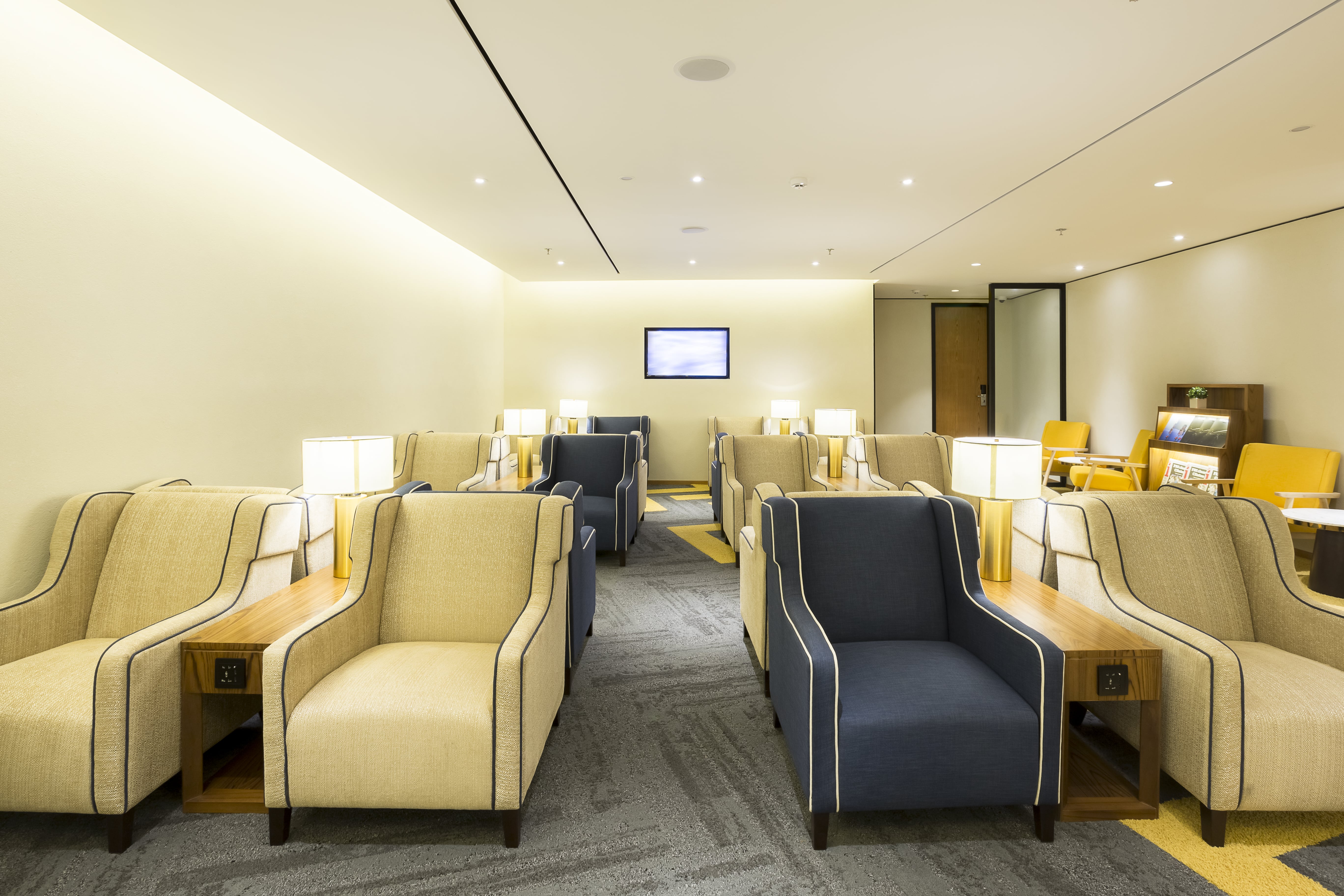 Plaza Premium Lounge (Arrivals) - interior view 2