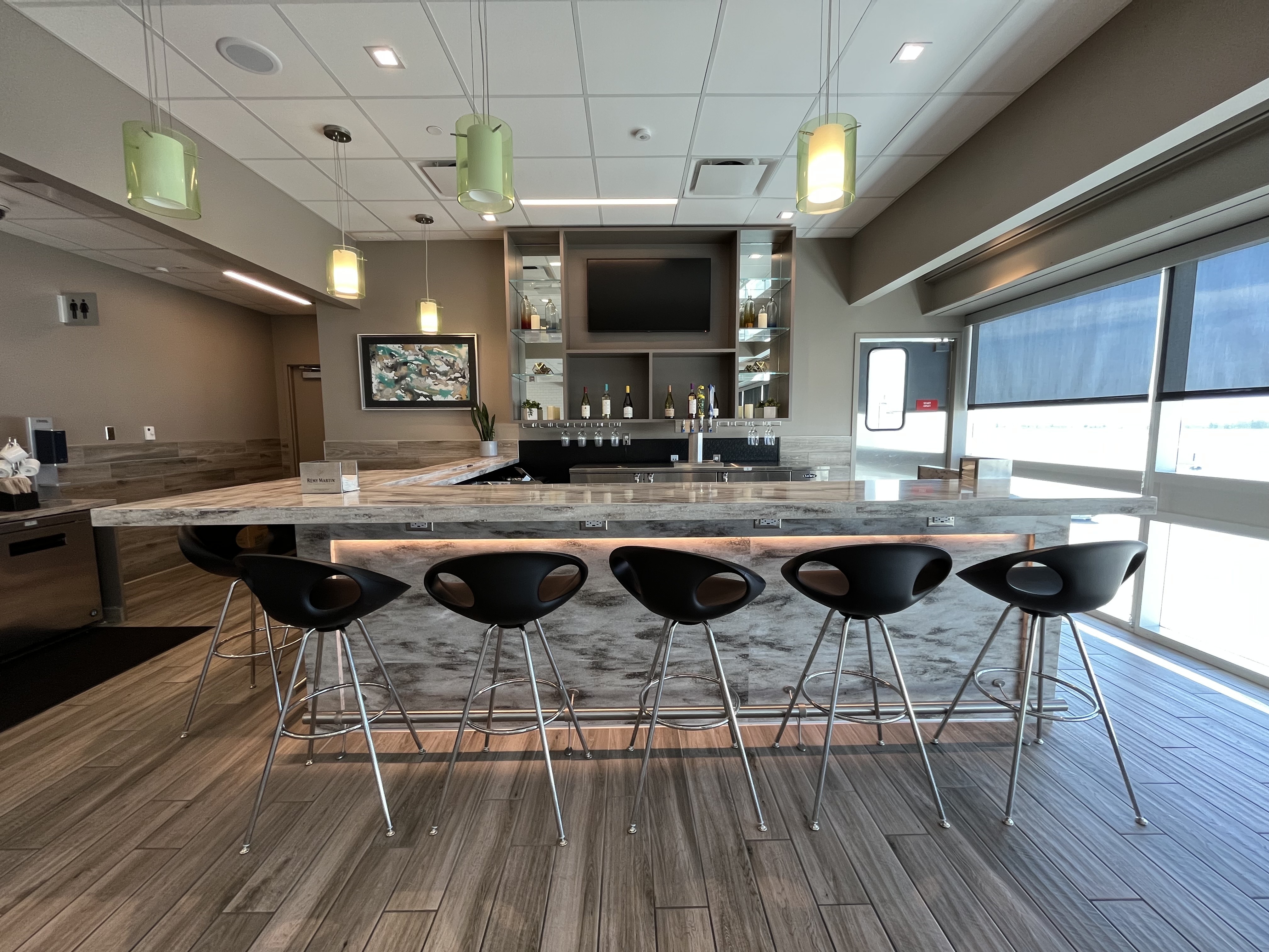 Aspire Lounge - interior view 2