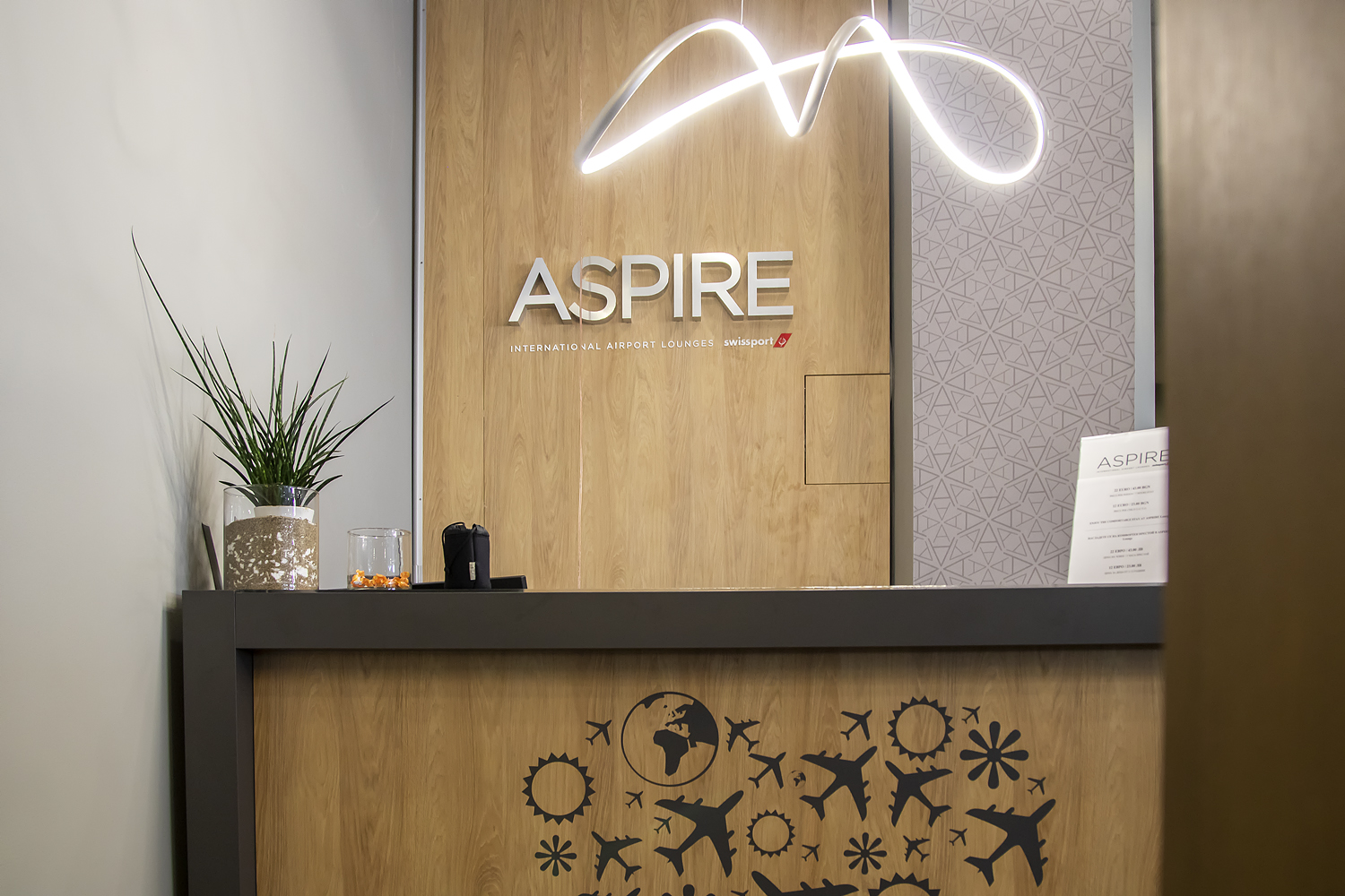 Aspire Lounge - interior view 3