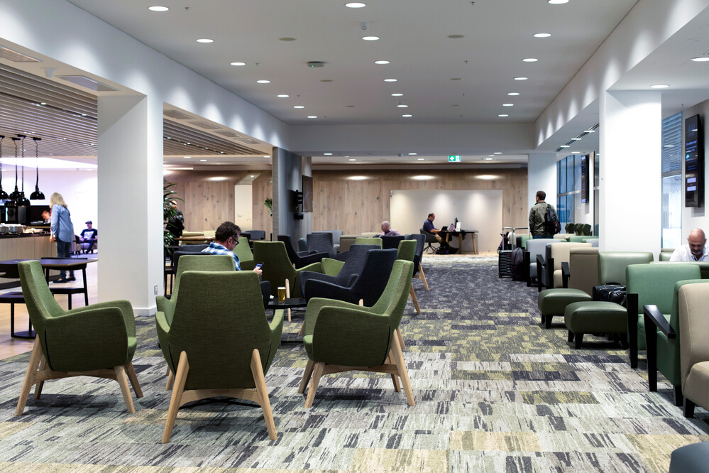 Strata Lounge