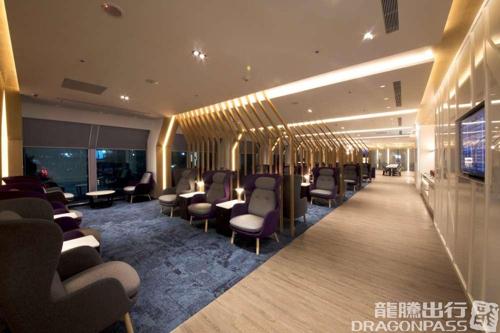 Oriental Club Lounge