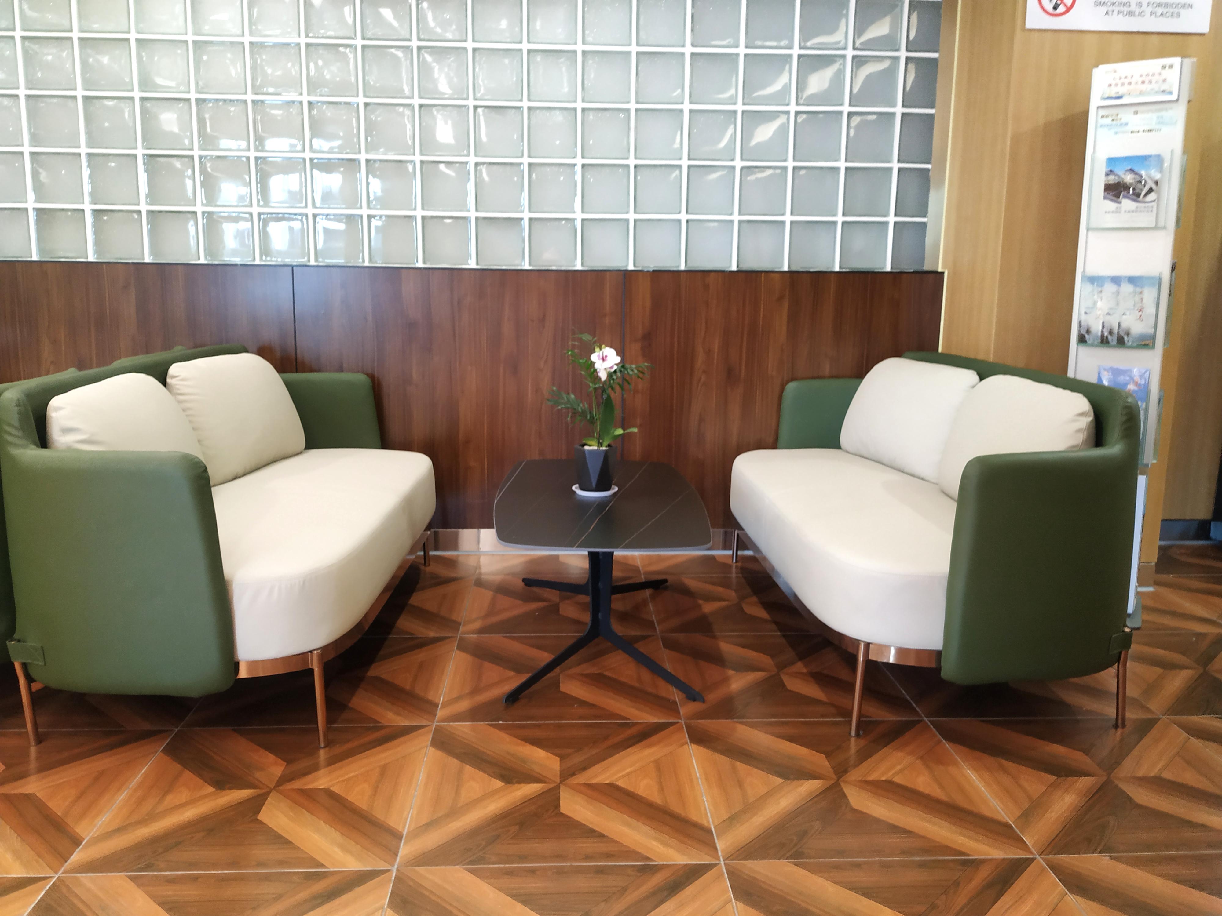 First class lounge