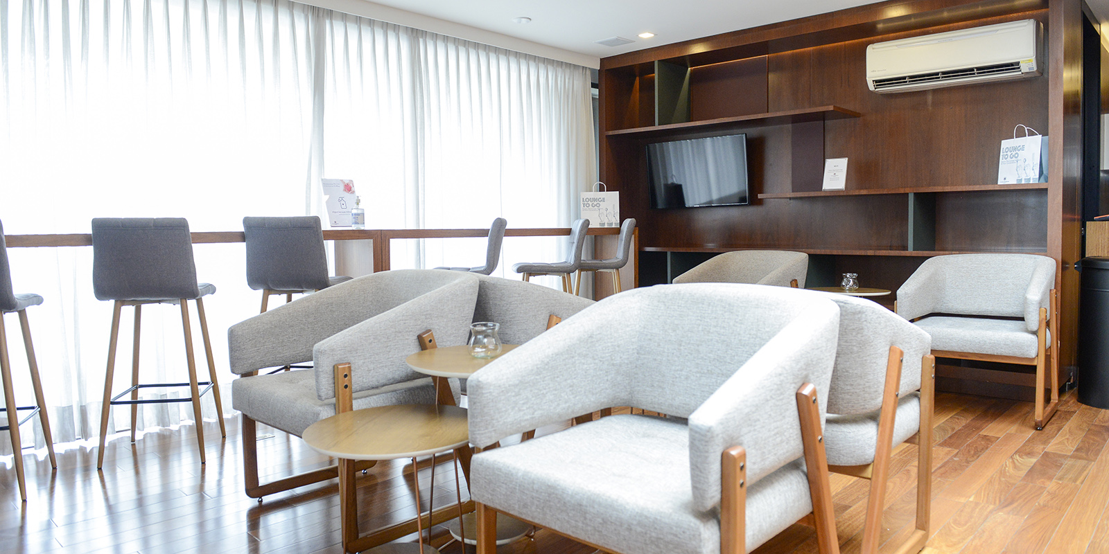 Plaza Premium Lounge - interior view 4