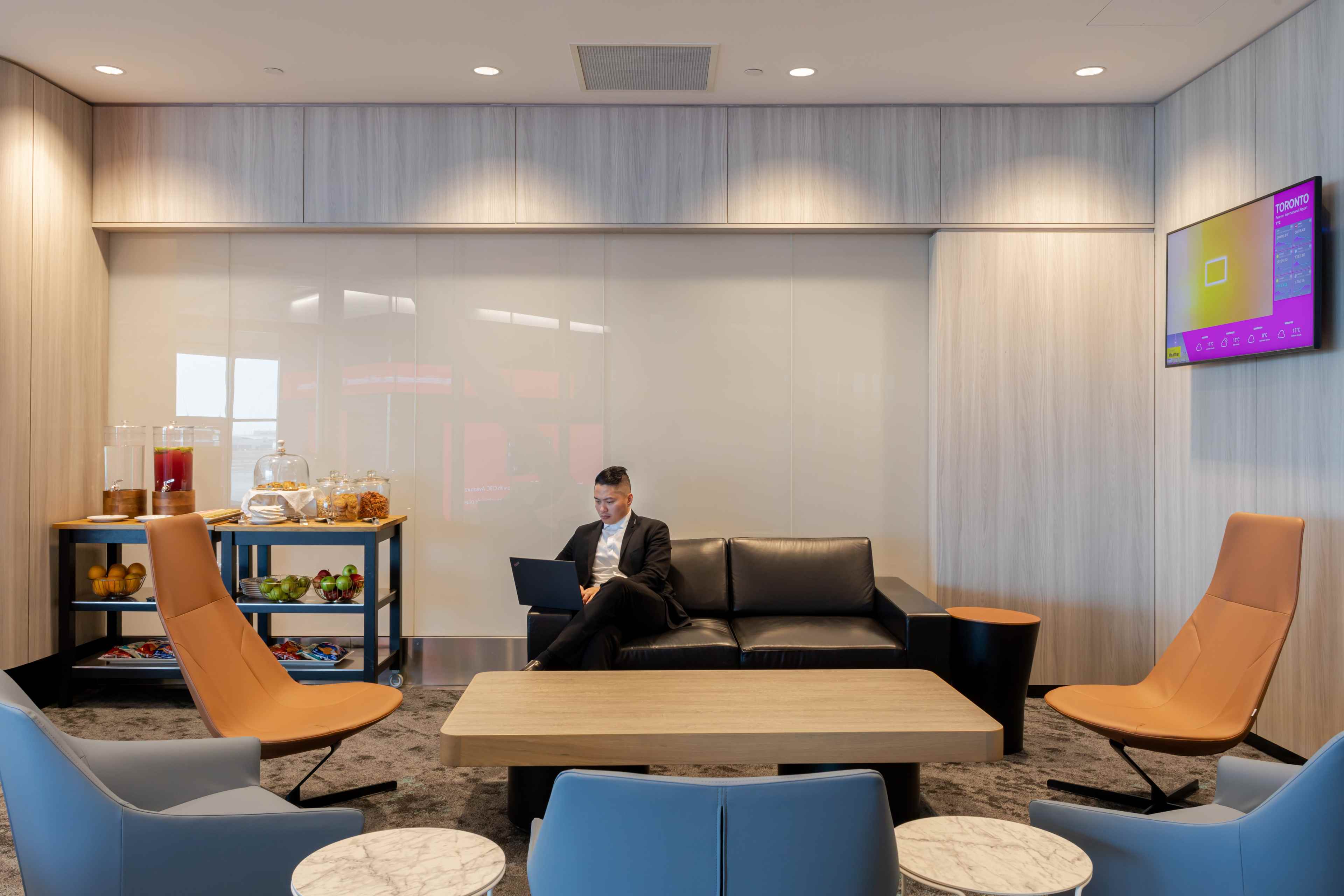 Plaza Premium Lounge (Domestic)