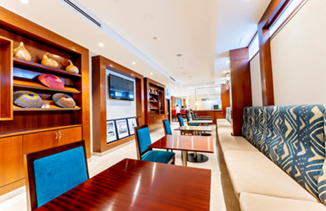 Aspire Lounge - interior view 3