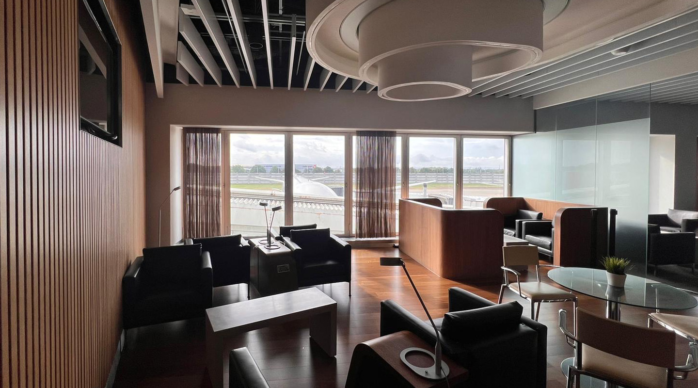 Blush Lounge by Plaza Premium Group at Heathrow Airport (LHR)