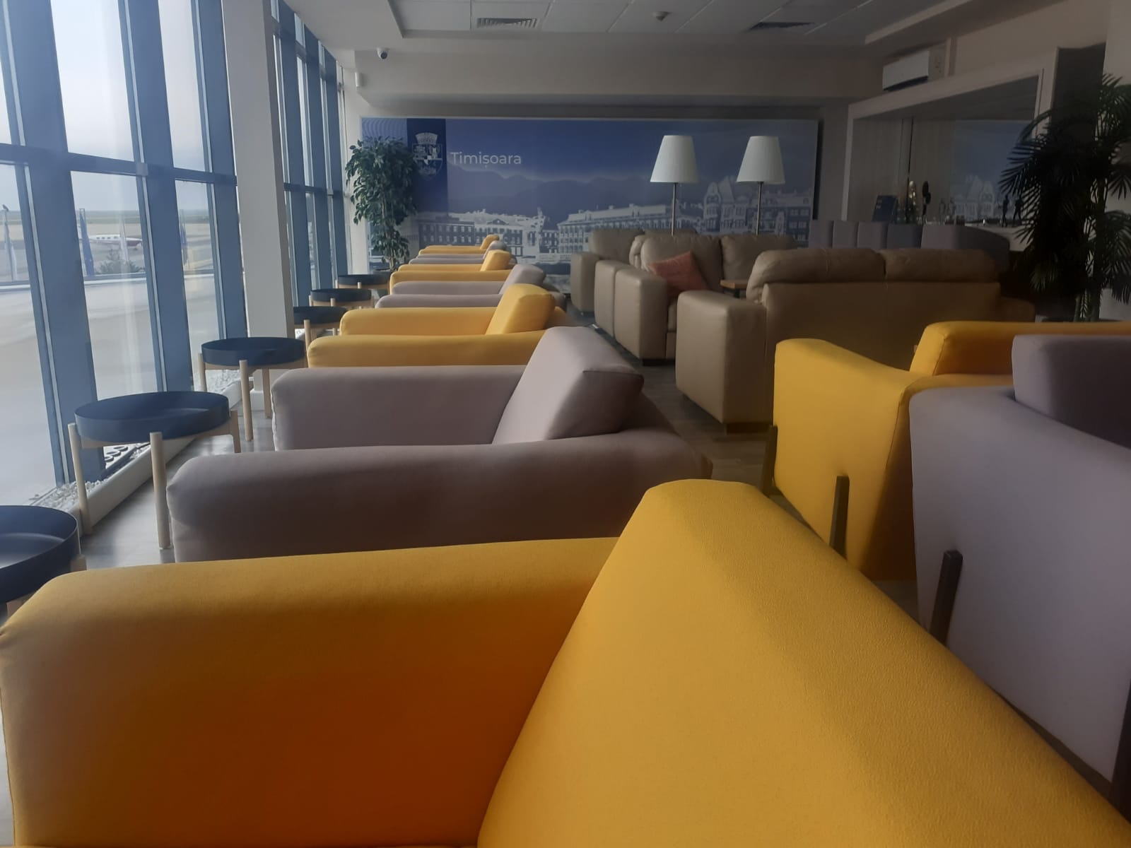 International Business Lounge at Traian Vuia Airport (TSR)