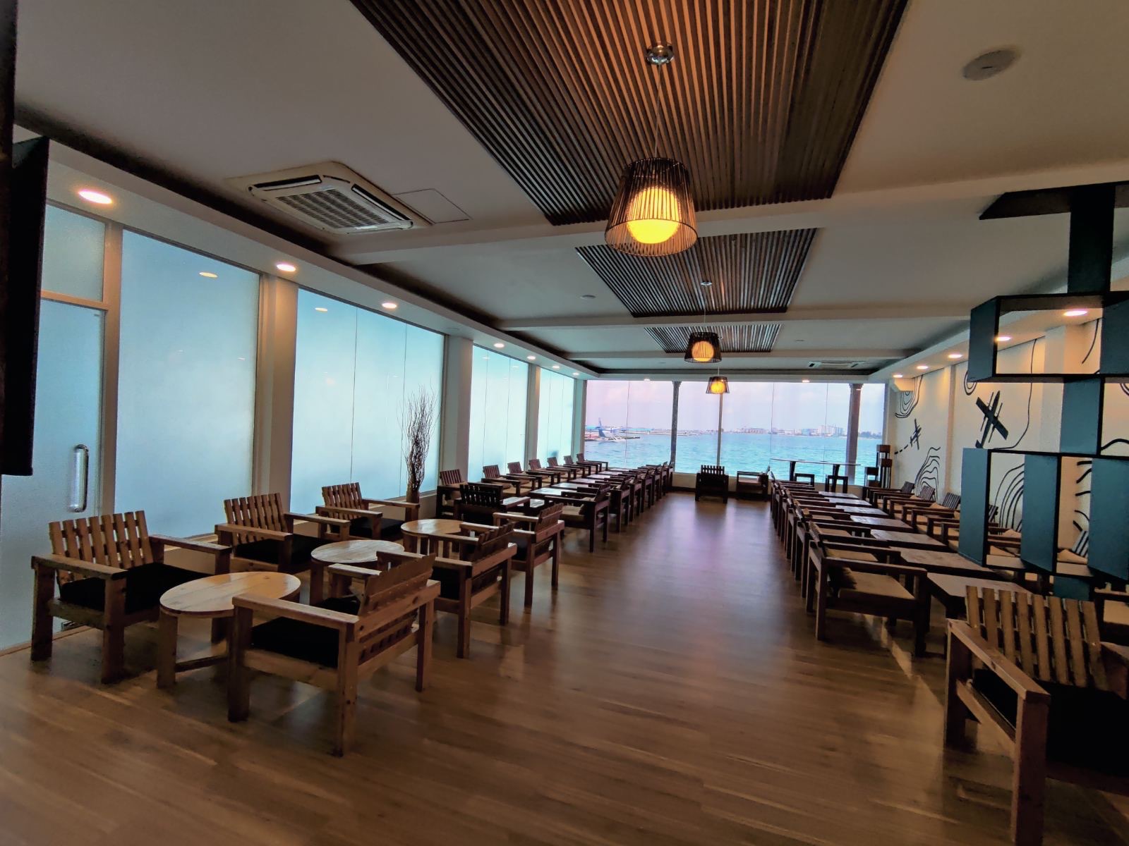 Huvandhumaa Lounge