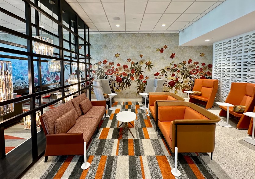 Escape Lounge - interior view 2