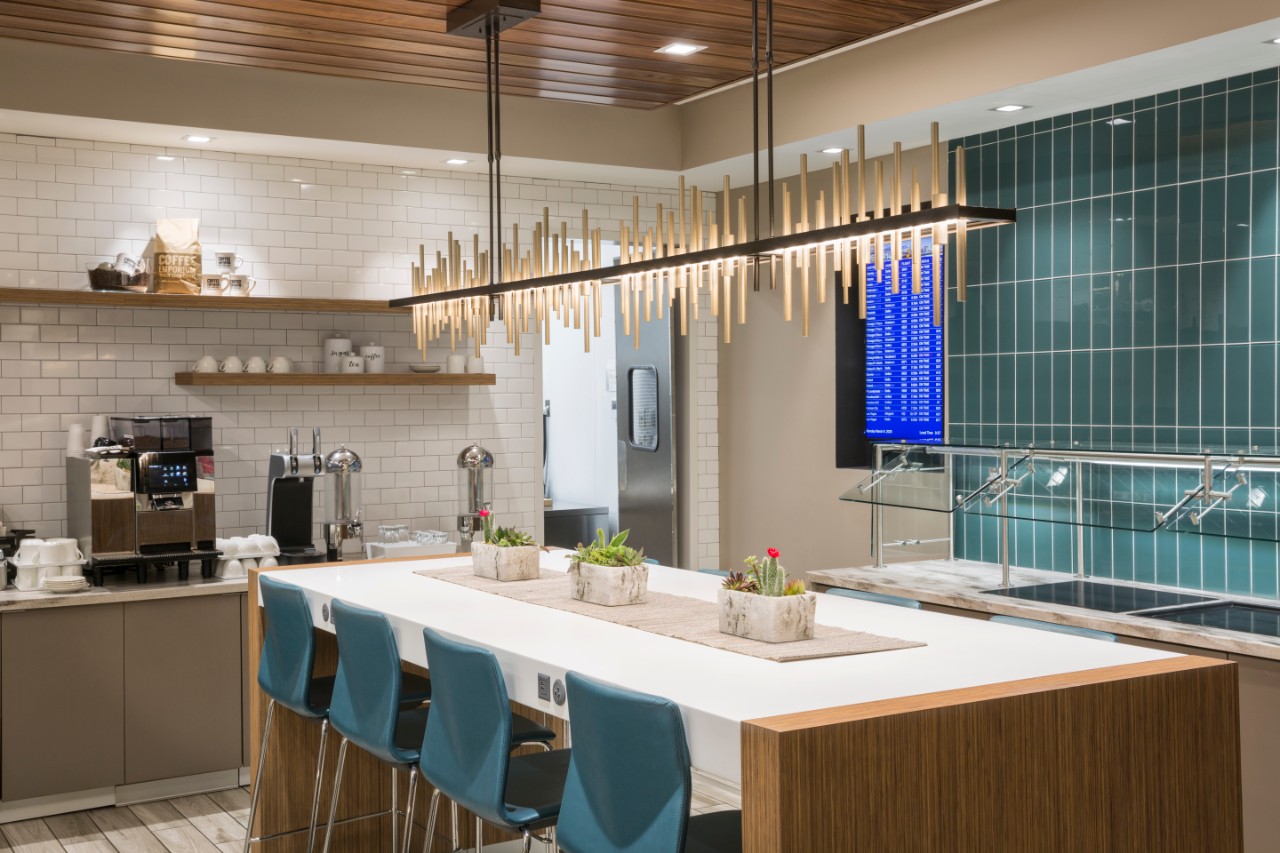 Escape Lounge - interior view 2