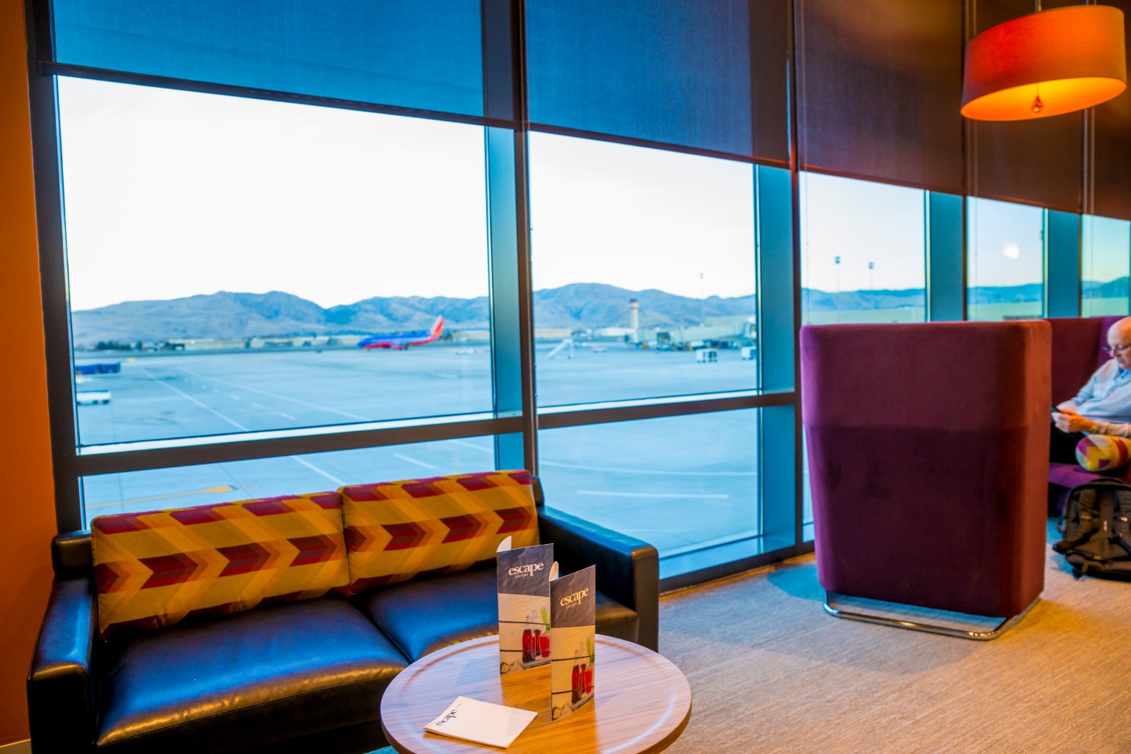 Escape Lounge - interior view 3