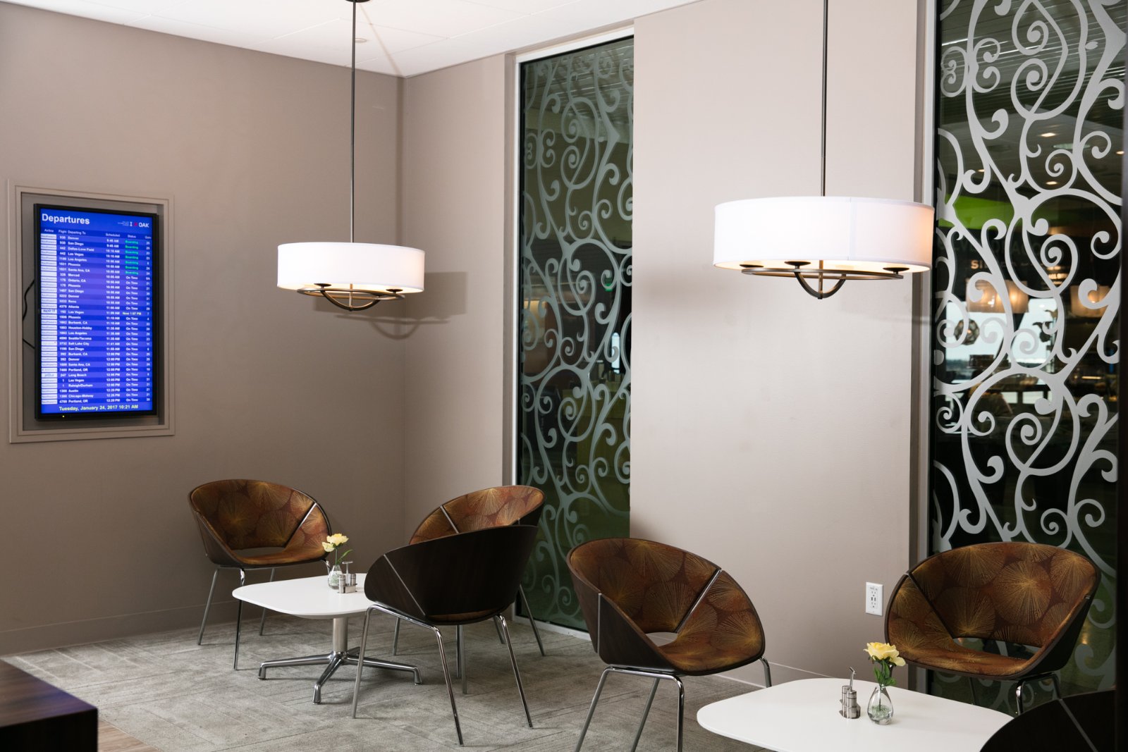 Escape Lounge - interior view 3