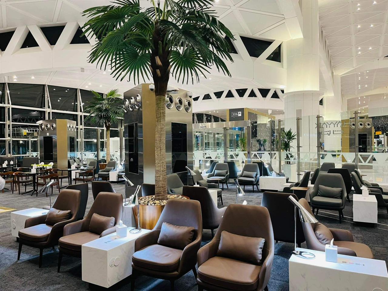 Hayyak Lounge - interior view 2