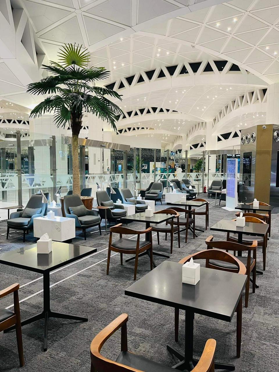 Hayyak Lounge - interior view 4