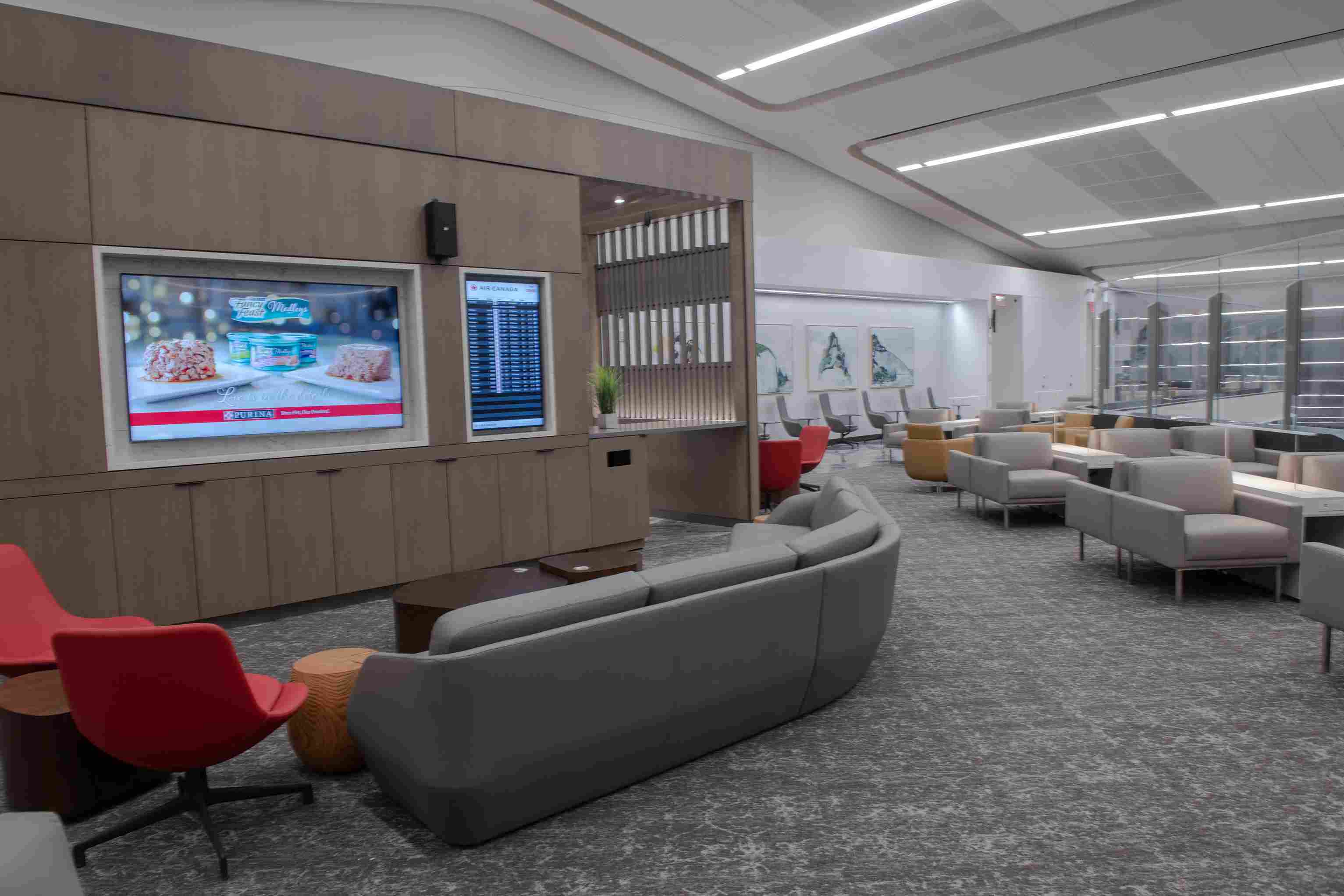 Air Canada LaGuardia Maple Leaf Lounge