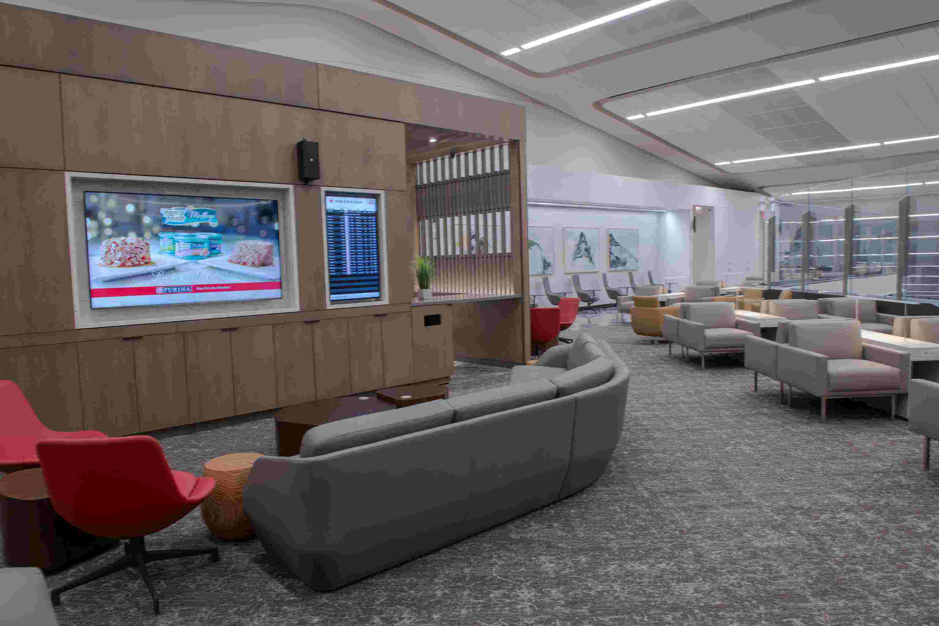 Air Canada LaGuardia Maple Leaf Lounge