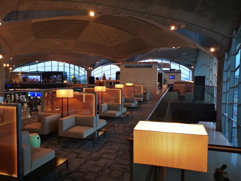 Crown Lounge