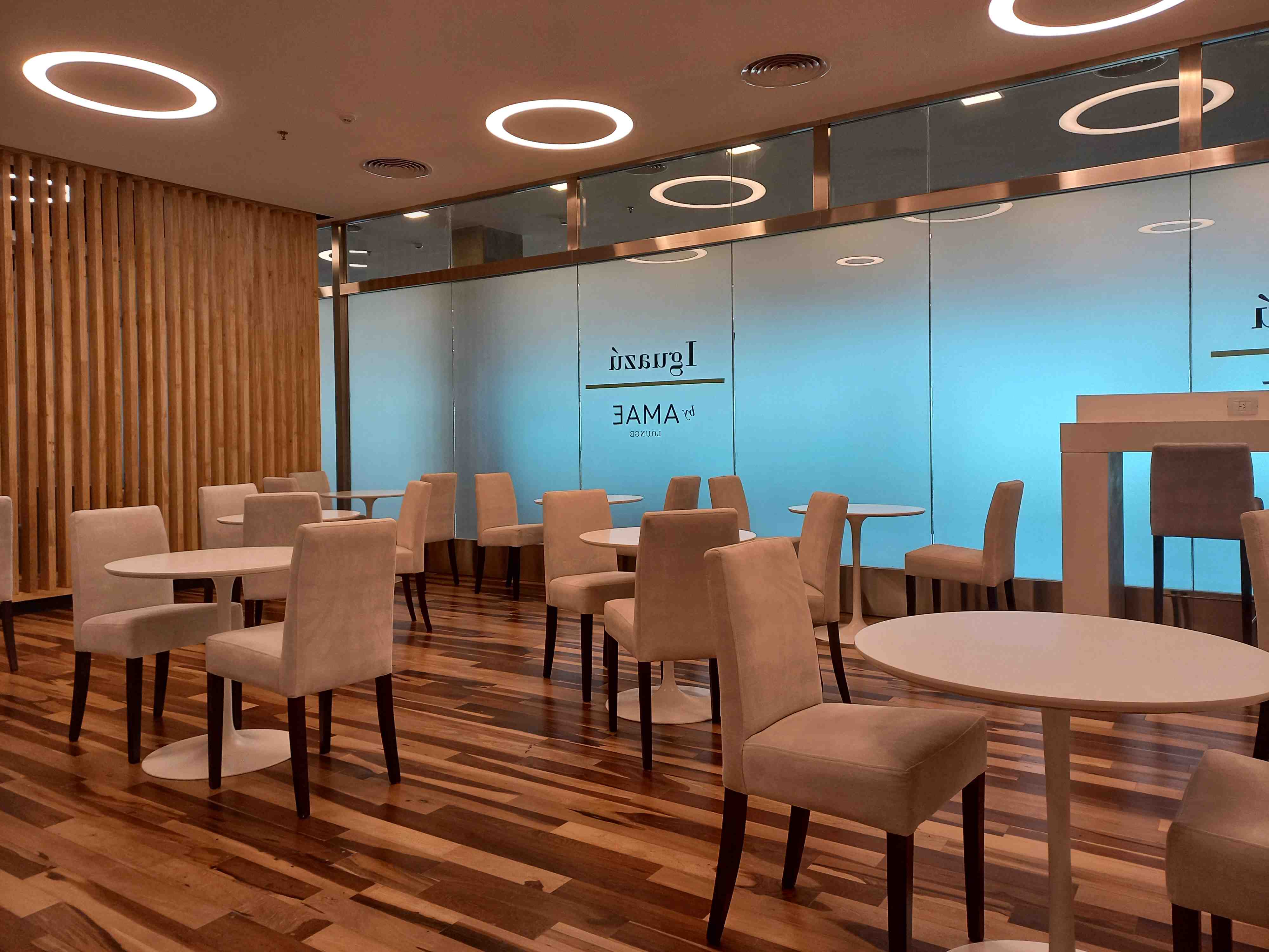 Iguazu by AMAE Lounge - interior view 2