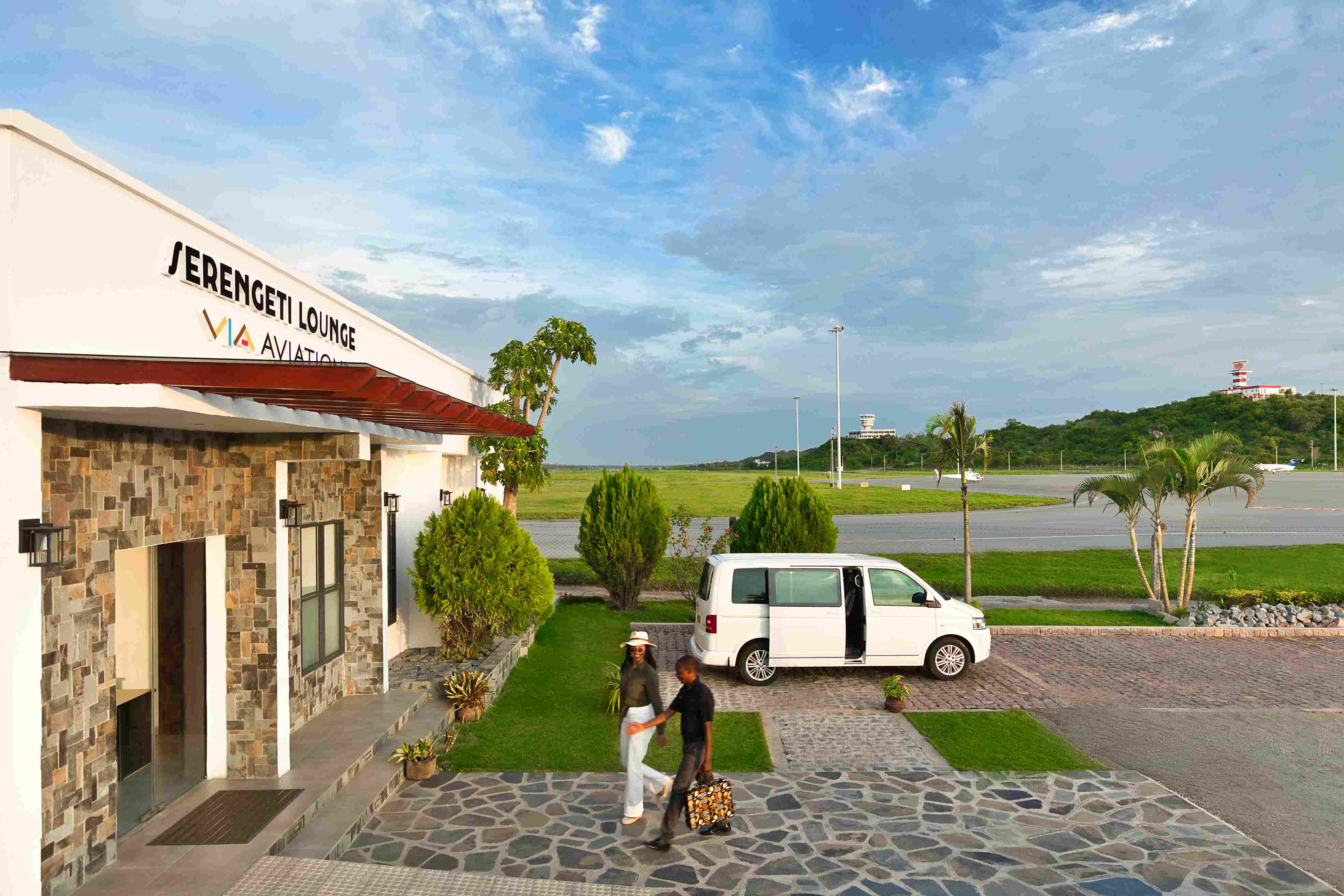 Serengeti Lounge - interior view 2