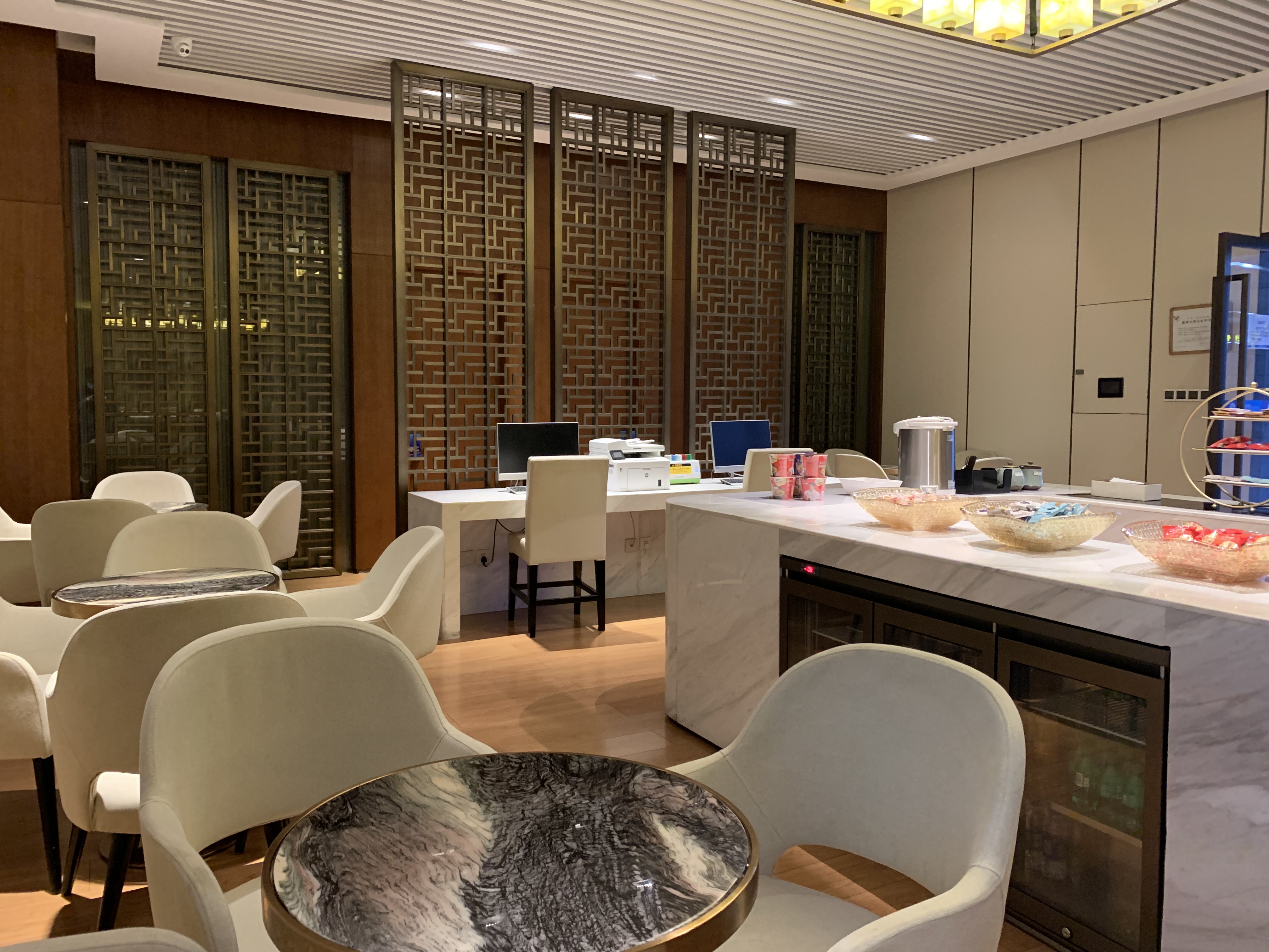 First Class VIP Lounge No.3 - interior view 3